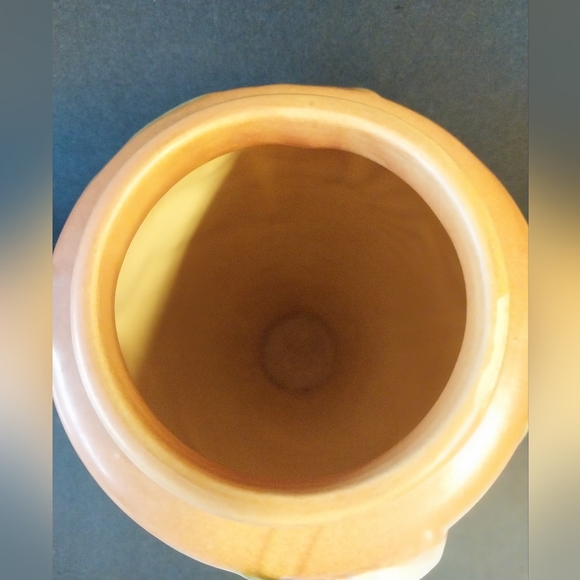 Roseville Pottery Freesia Tangerine 8" Footed Vase (121-8") - Picture 6 of 9